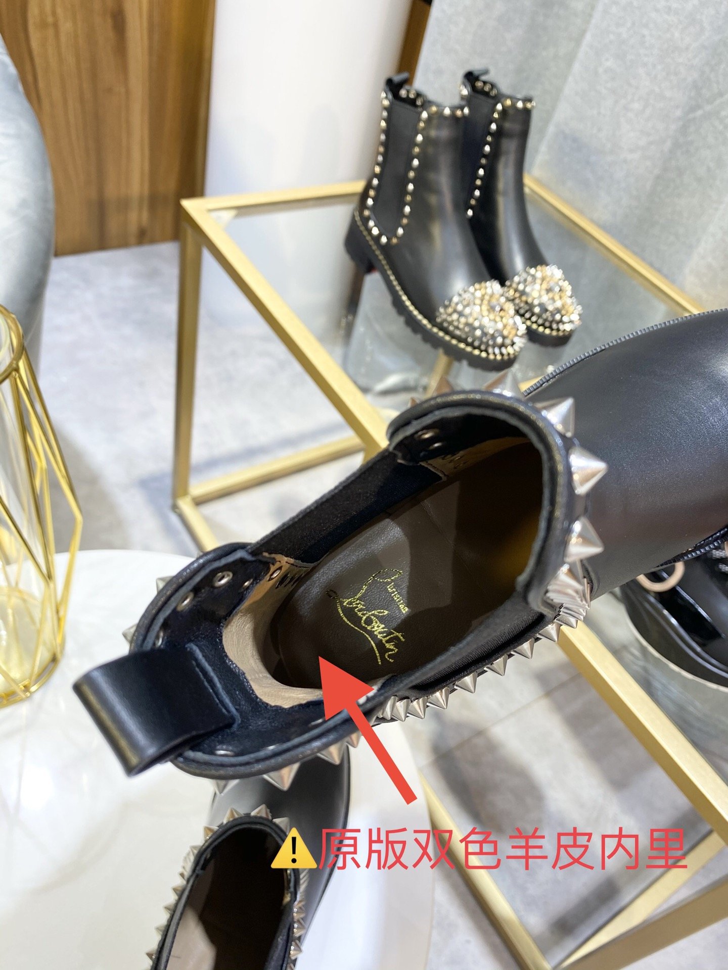 安全安いクリスチャンルブタンChristianLouboutin 靴 実物の写真 スーパーコピー必ず届く N品代引き可能国内発送後払い優良サイト